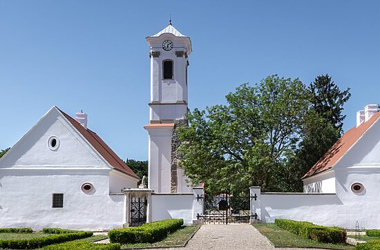 Majk 5753e aspect ratio 1248 700